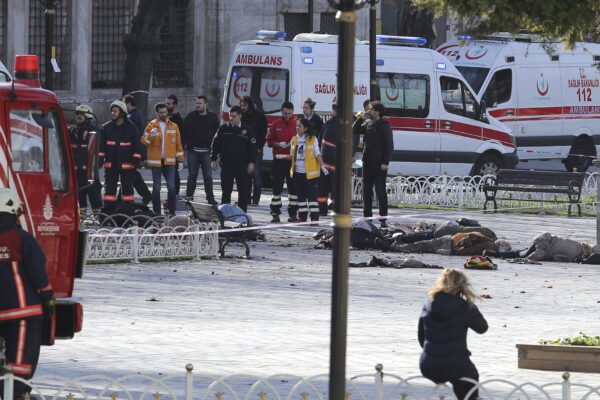 Τουρκία – Κωνσταντινούπολη: Τρομοκρατική Επίθεση με νεκρούς και τραυματίες – ΦΩΤΟ Σοκ