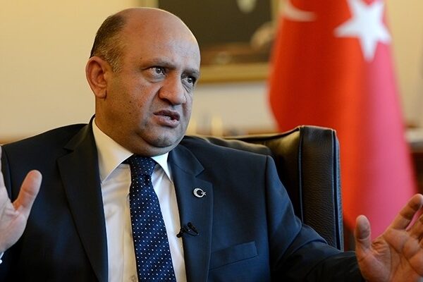 Φικρί Ισίκ: Αυτος ειναι ο νέος Υπουργός Άμυνας της Τουρκίας