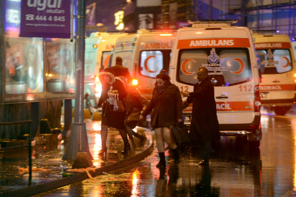 Κωνσταντινούπολη: Πρωτοχρονιάτικο μακελειό – Τουλάχιστον 39 νεκροί