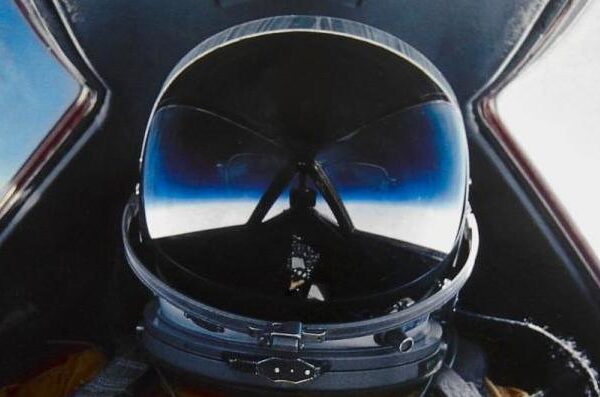 Απίστευτο Selfie στο κόκπιτ του θρυλικού SR-71 Blackbird!
