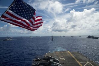 Απίστευτη φωτογραφία πολεμικών πλοίων στον Ειρηνικό Ωκεανό