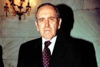 Οι χρυσές λίρες της Κόκκινης Προβιάς – Ο Νίκος Κουρής σε μια συνέντευξη εφ΄ όλης της ύλης