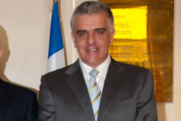 Με πλαστά πτυχία μεγαλοστέλεχος  την ΕΑΒ εισέπραξε μισό εκατομμύριο σε μισθούς και παροχές