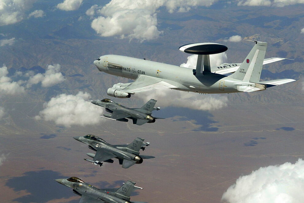 ΚΑΤΑΡΡΙΨΗ SU-24:”NATOϊκά AWACS το στοχοποίησαν! Ένα απογειώθηκε από Ελλάδα”!