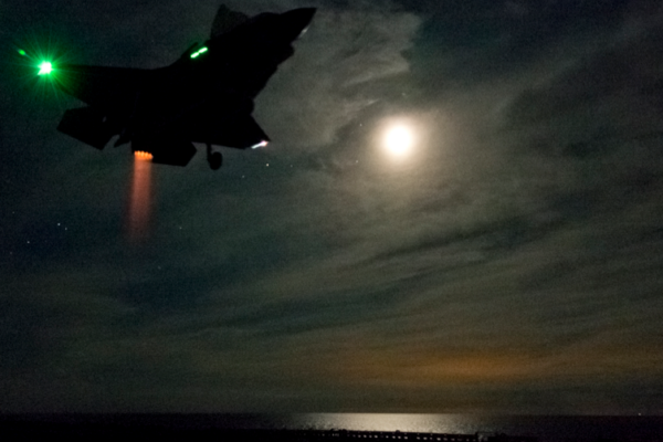 F 35: Νυχτερινές αποστολές – ΒΙΝΤΕΟ
