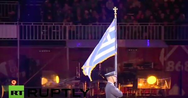 Κόκκινη Πλατεία: Το βίντεο με την μπάντα της ΠΑ και το άγημα επιδείξεων της ΣΤΥΑ