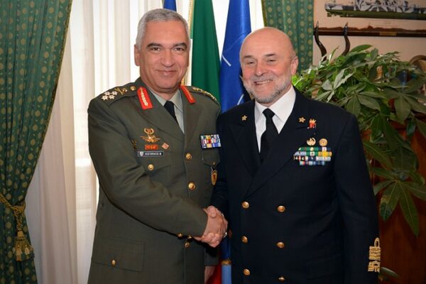 Αυτοί είναι οι αντίπαλοι του Κωσταράκου για την θέση στο NATO