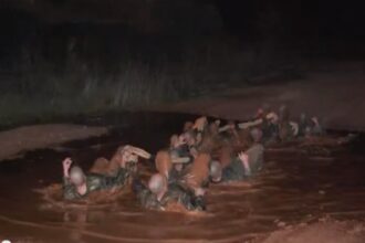 Διάσωση πεδίου μάχης – Ποιοι είναι οι Έλληνες που κάνουν την αποστολή που εκπαιδέυονται