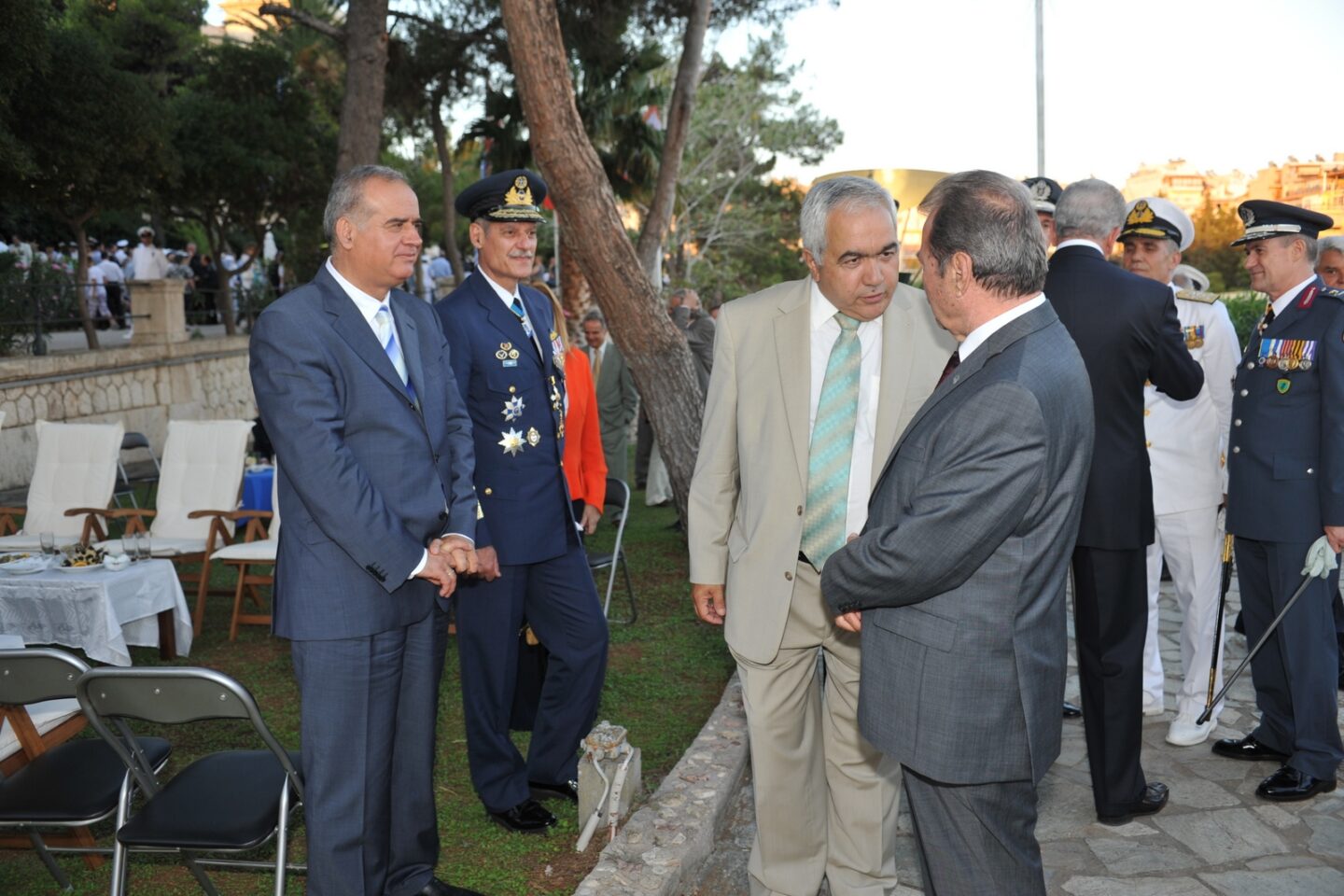 Ποιος είναι ο “διάδοχος” του Ελευσινιώτη στο ΠΝ;