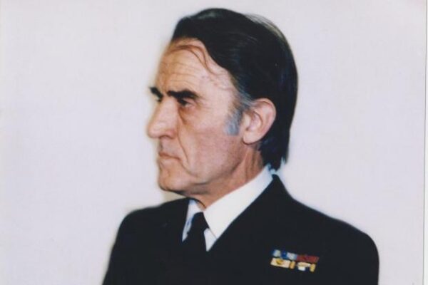 Ο ναύαρχος που έβαζε βόμβες στη χούντα – Συνέντευξη ντοκουμέντο του Λεωνίδα Βασιλικόπουλου