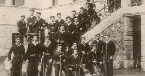 Η “εμφύλια ναυμαχία” στη Σαλαμίνα – 17 Οκτωβρίου 1909