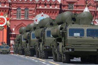 S-400 και όπλα αξίας 150 δις δολαρίων πούλησε ο Πούτιν στην Ινδία!