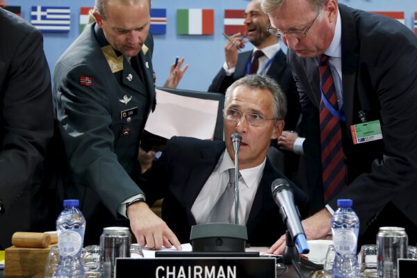 Θλιβερός θίασος NATO και Τουρκία στην “παράσταση ρωσικές παραβιάσεις”! Άγριο κράξιμο