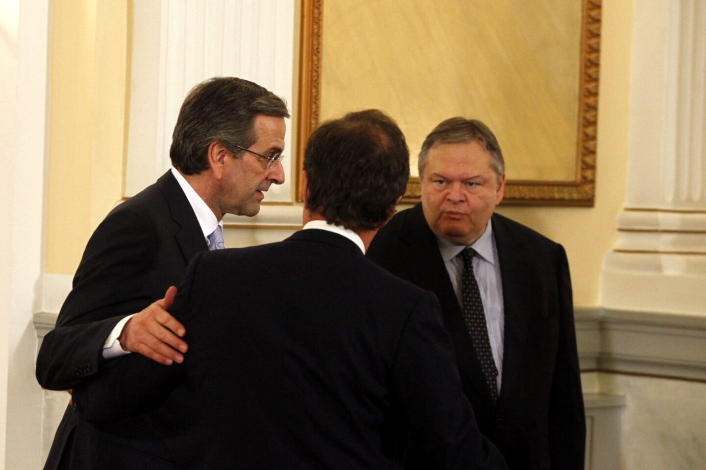 Απόλυτη στήριξη Σαμαρά στο Βενιζέλο για τα υποβρύχια και τα ναυπηγεία που έχουν κλείσει