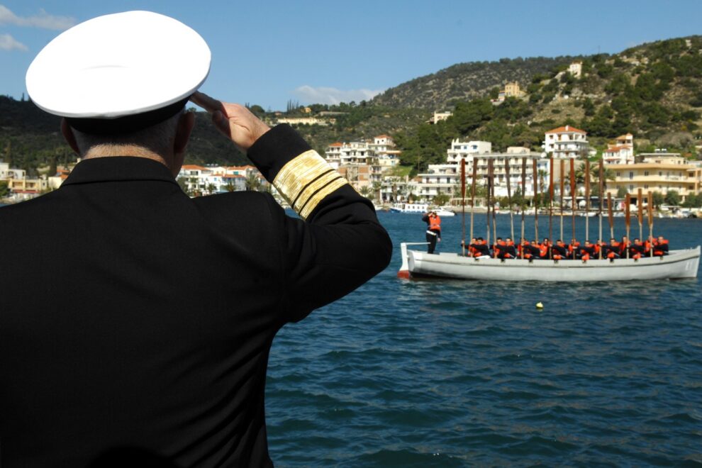 Οι “μπαρπάδες” έπιασαν δουλειά για τις κρίσεις!