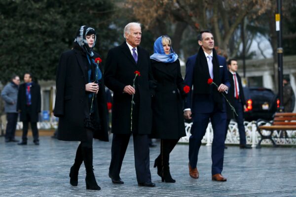 Οι ΗΠΑ “τραβάνε αυτί” στην Τουρκία η Γερμανία την “χαϊδεύει”