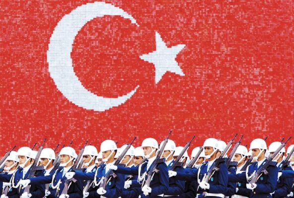 “Τσουνάμι” παραιτήσεων στρατιωτικών και στην Τουρκία, για άλλους λόγους