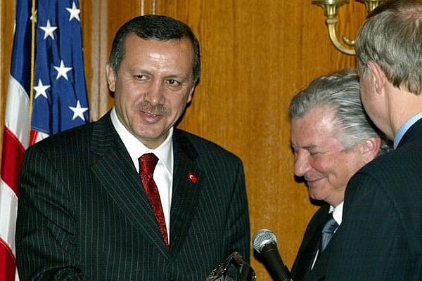 Παίρνουν πίσω την “ανδρεία” του Ερντογάν οι Εβραίοι των ΗΠΑ!
