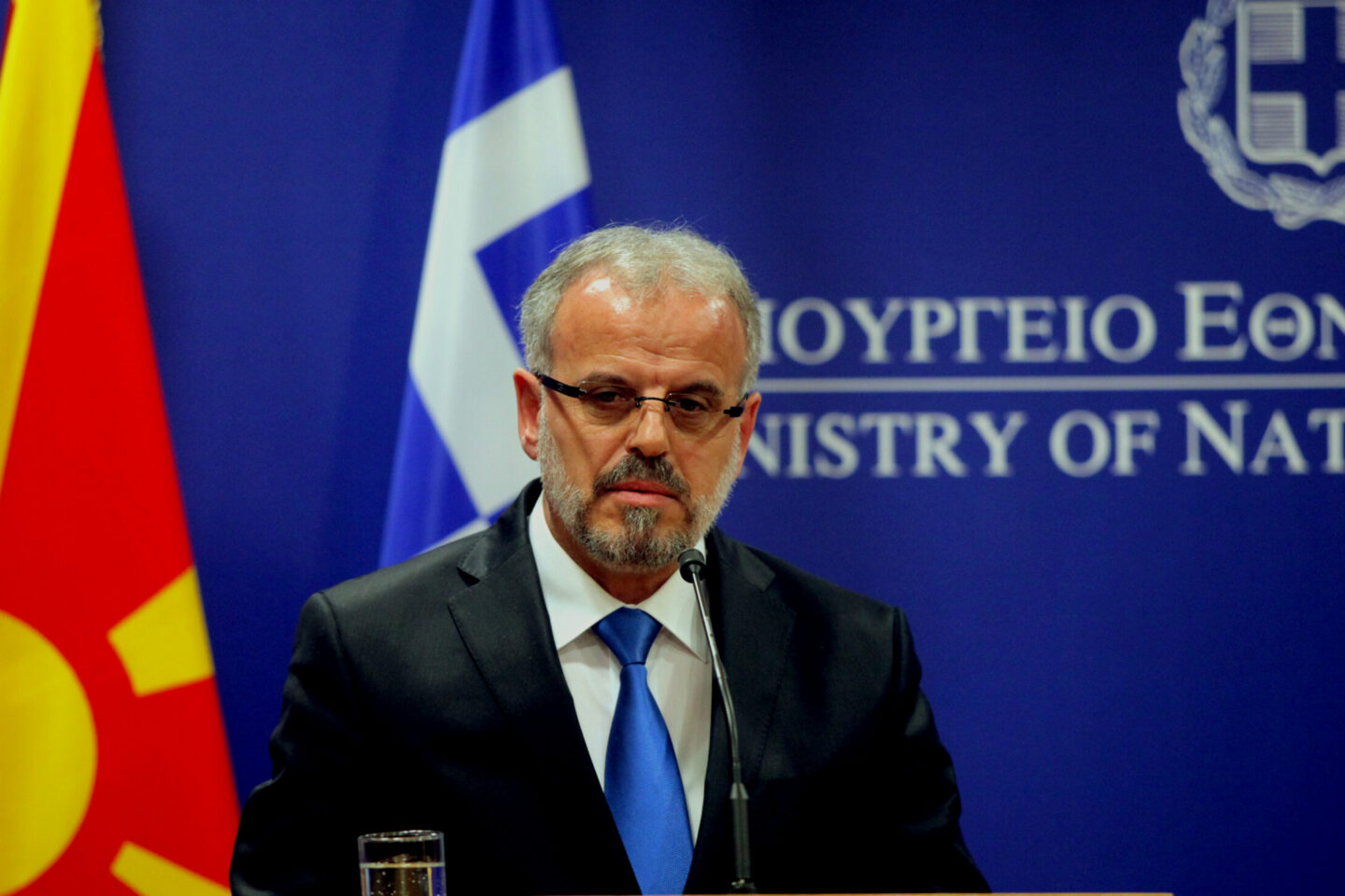 “Μακεδονία” τα Σκόπια μέσα στην ελληνική Βουλή! Πρόκληση χωρίς απάντηση