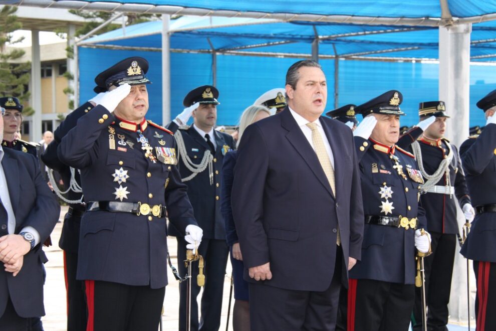 Τι “ψιθύρισε” στον Καμμένο ο πρώην Α/ΓΕΣ Χρήστος Μανωλάς