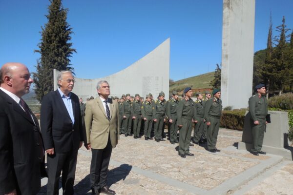 Χωρίς “στρατιωτικές ενισχύσεις” το γραφείο Τόσκα στο υπουργείο Δημόσιας Τάξης