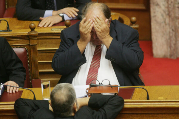 Πάγκαλος εναντίον ΕΔ: “Μόνο όσοι πολέμησαν να είναι υπερήφανοι”!