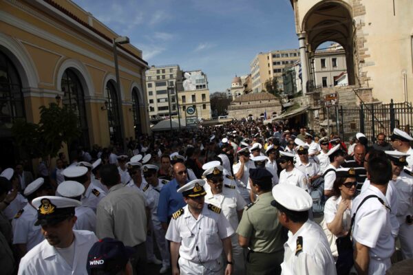 Ενιαίο επίδομα 145 ευρώ σ΄όλο το δημόσιο