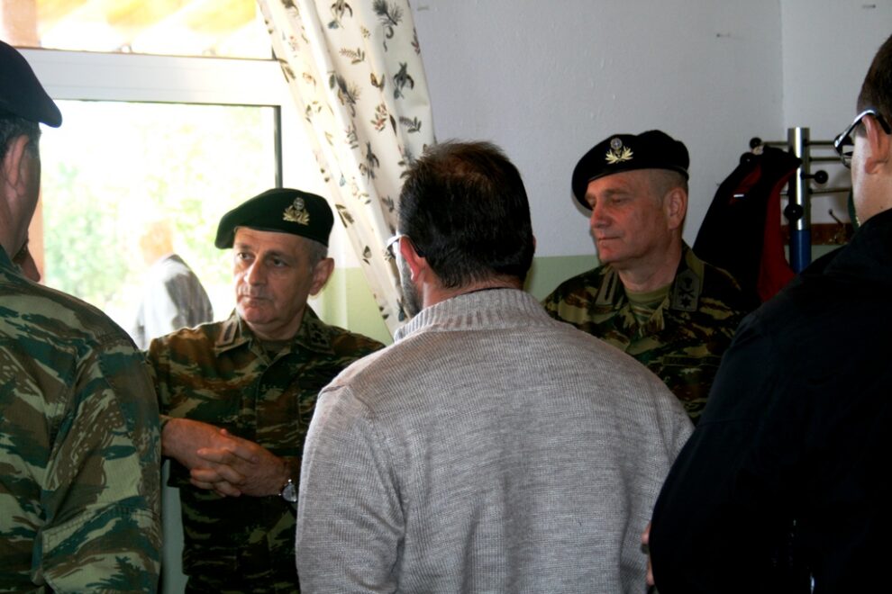 Στήριξη από τον Α/ΓΕΣ στον στρατιωτικό που έχασε το σπίτι του από πυρκαγιά