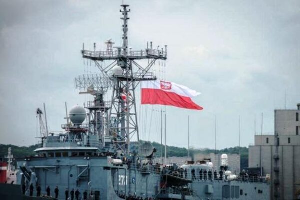 ΝΑΤΟ: Πολωνική φρεγάτα ενισχύει την SNMG2 στο Αιγαίο