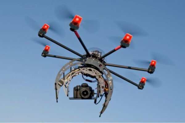 Άγνωστο drone πέταξε πάλι πάνω από το υπουργείο Εθνικής Άμυνας