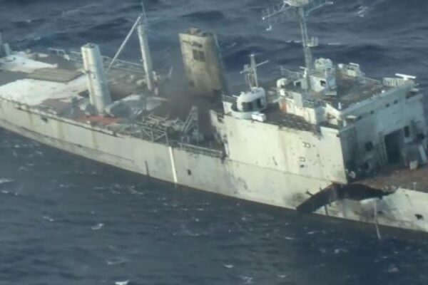RIMPAC 2018: Η βύθιση του USS Recine από φίλια πυρά – ΒΙΝΤΕΟ