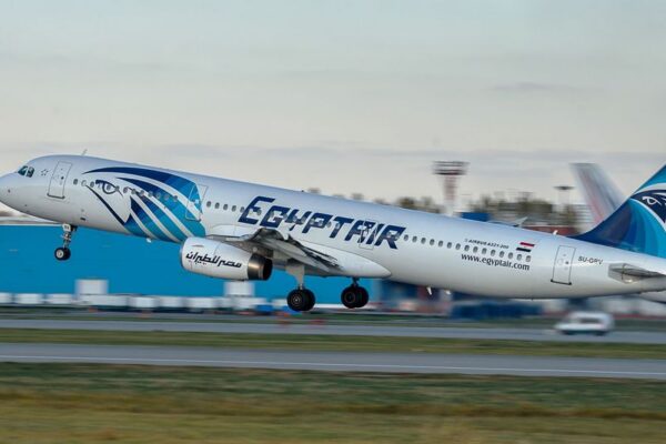 Θρίλερ με αεροσκάφος της EgyptAir από το Παρίσι προς το Κάιρο