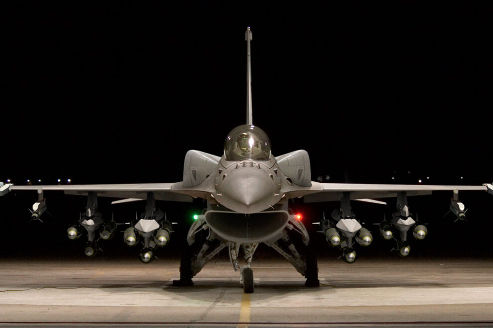 F-16