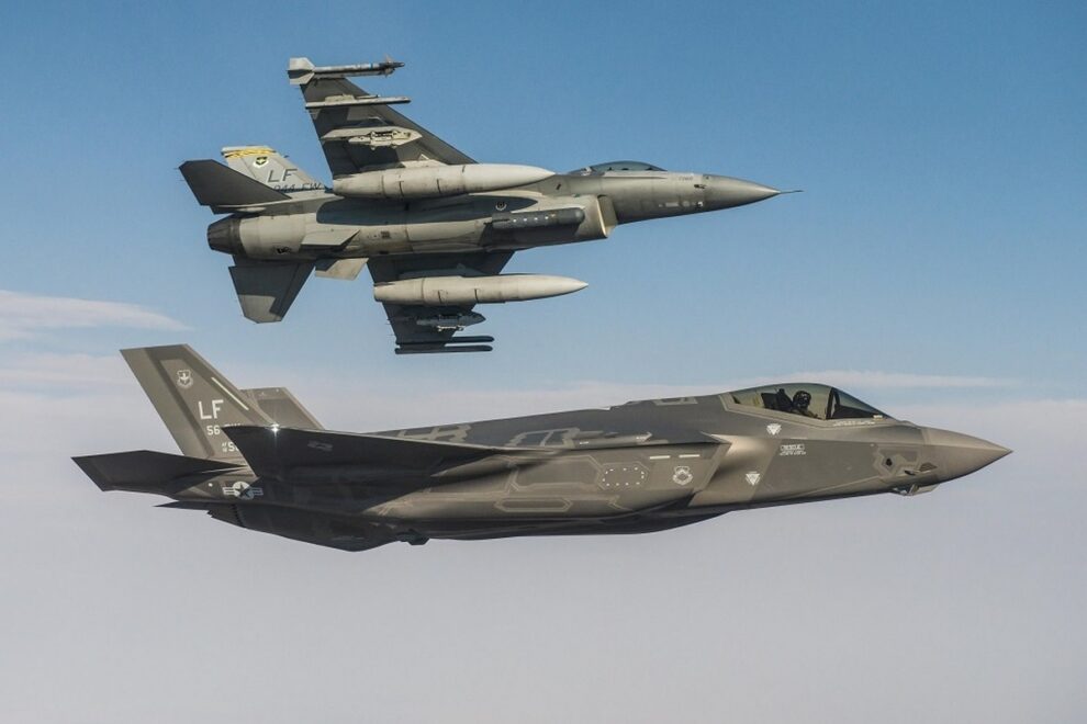 F-35 vs F-16: Τα δύο μαχητικά της LM αναμετρούνται – ΦΩΤΟ – ΒΙΝΤΕΟ
