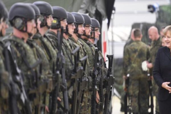 Οι Γερμανικές Ένοπλες Δυνάμεις σε κατάσταση πλήρους αποσύνθεσης