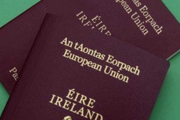 Brexit: Αυξάνονται οι αιτήσεις για ιρλανδικά διαβατήρια