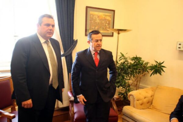 Καμμένος: Στη δημοσιότητα τα μηνύματα που έστειλε στο Νικολόπουλο – ΦΩΤΟ