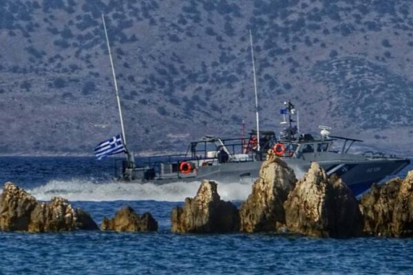 πρόσφυγες λιμενικό