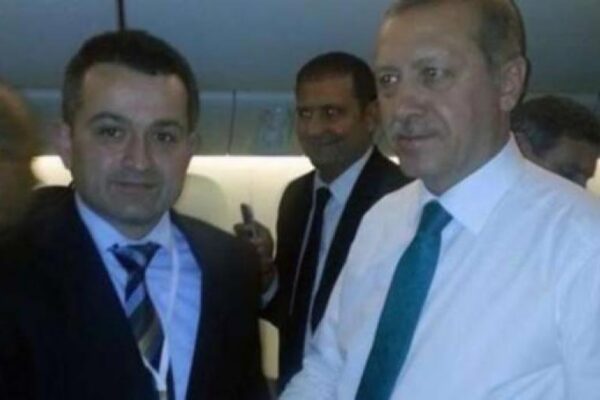 Ο παραλογισμός του Ερντογάν: Φυλάκισε τον έναν και έκανε υπουργό τον άλλον