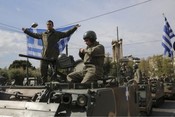 25η Μαρτίου – Παρέλαση: Τι απαντά το Λιμενικό για την απαγόρευση των συνθημάτων