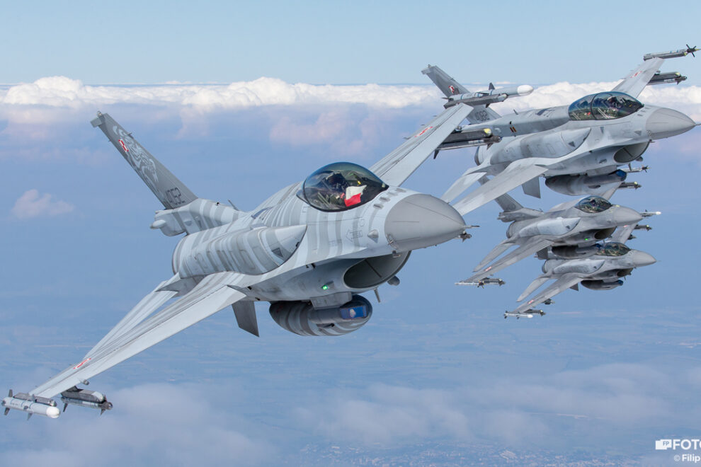 F-16