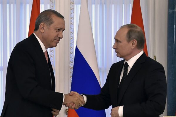 Γιατί δεν έχει στρατηγικό βάθος η προσέγγιση Μόσχας- Άγκυρας