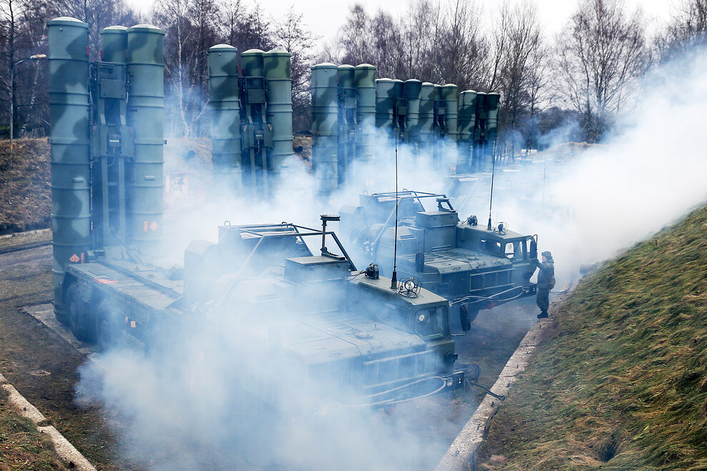 S-400: Ο Ερντογάν τους παίρνει νωρίτερα αλλά γλυκοκοιτάζει και τους Patriot