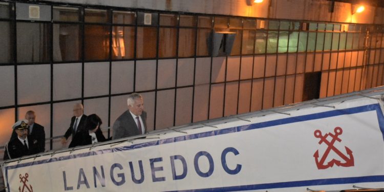 ΥΕΘΑ: Στη γαλλική φρεγάτα «Languedoc» ο Ε. Αποστολάκης [pics]