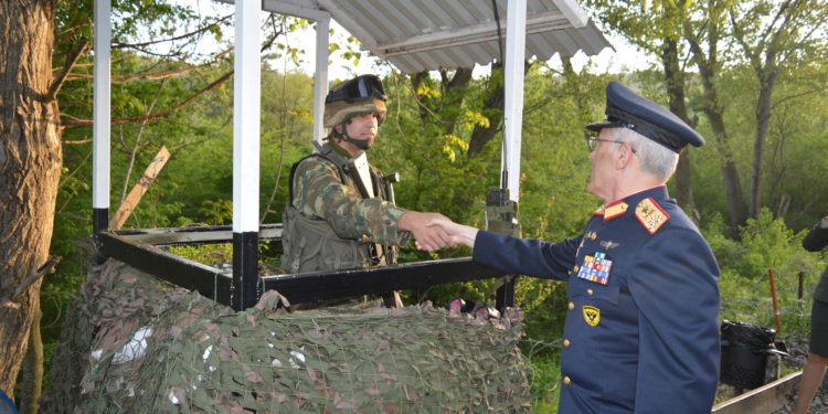 Επίσκεψη Αρχηγού ΓΕΣ στην Περιοχή Ευθύνης του Δ’ ΣΣ [pics]