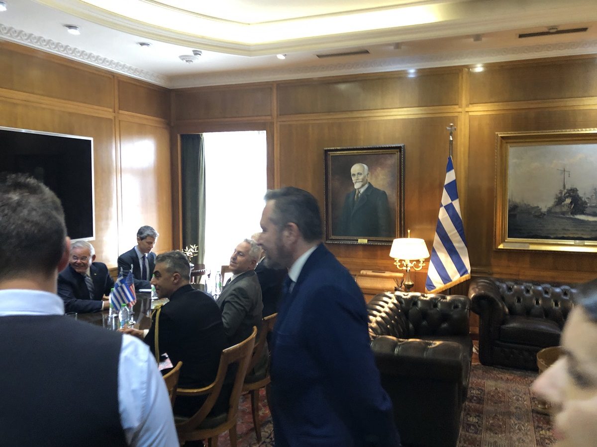 Αποστολάκης