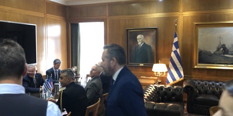 Αποστολάκης