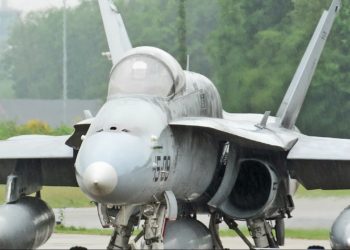 ΝΑΤΟ: πέντε ισπανικά F18 αναλαμβάνουν δράση στη Λιθουανία – ΒΙΝΤΕΟ