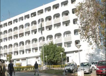 Η Βρετανία καταδικάζει τη Μόσχα για την απλοποίηση έκδοσης διαβατηρίου σε Ουκρανούς