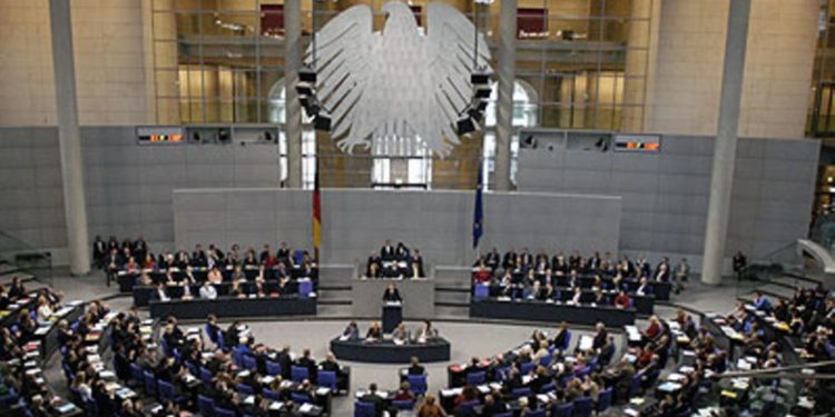 Γερμανικές αποζημιώσεις: Πράσινο φως από τη γερμανική αριστερά